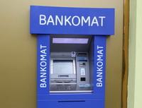 Bankomaty Unicredit v Praze 5: Kde je najít a jak sich k nim dostat